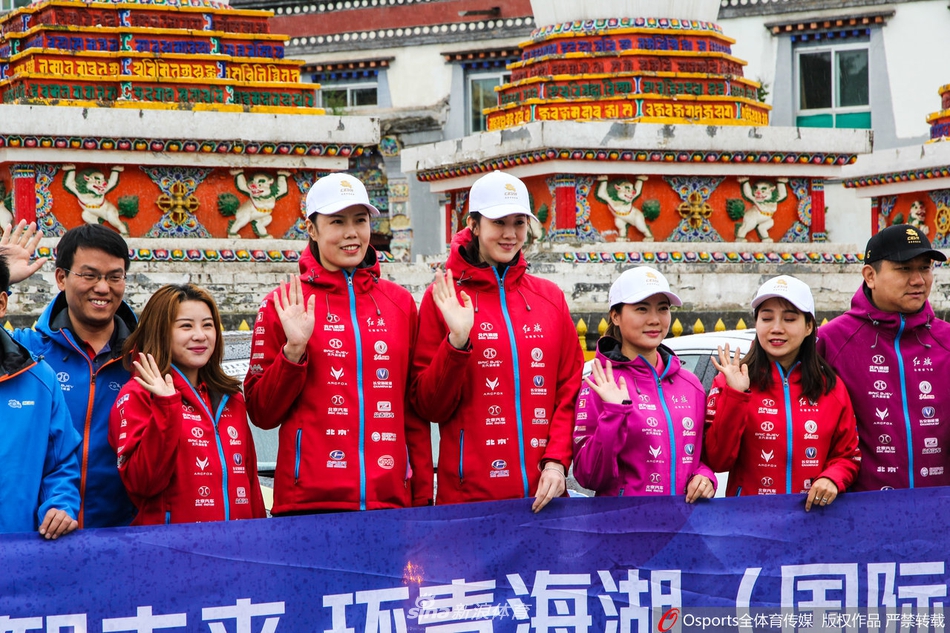 薛明莫慧兰杨凌助阵汽车赛事