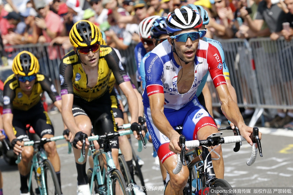 环法第14赛段皮诺单飞夺冠