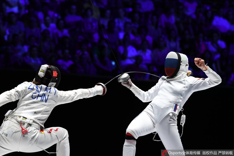 击剑世锦赛中国女重团体夺冠