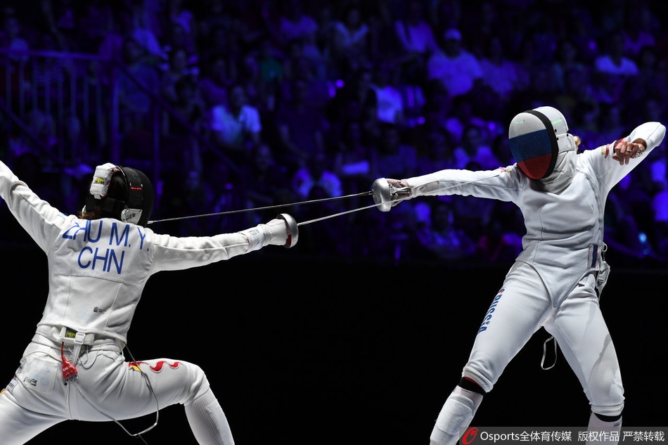 击剑世锦赛中国女重团体夺冠