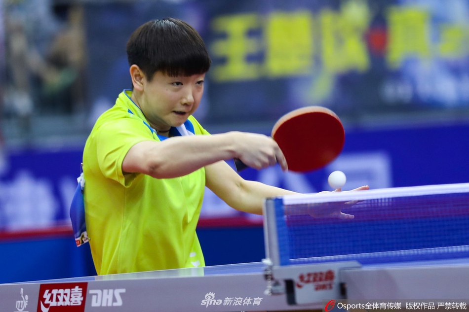 全锦赛决赛孙颖莎4-0朱雨玲