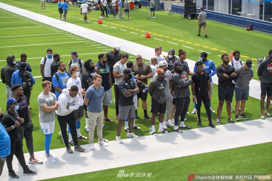 NFL洛杉矶闪电队罢赛抗议