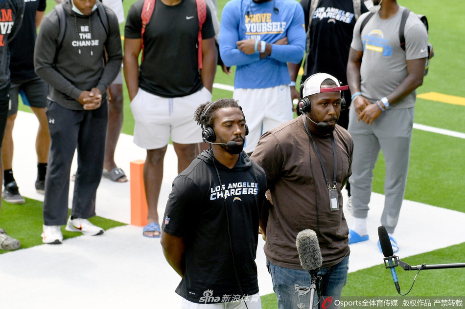 NFL洛杉矶闪电队罢赛抗议