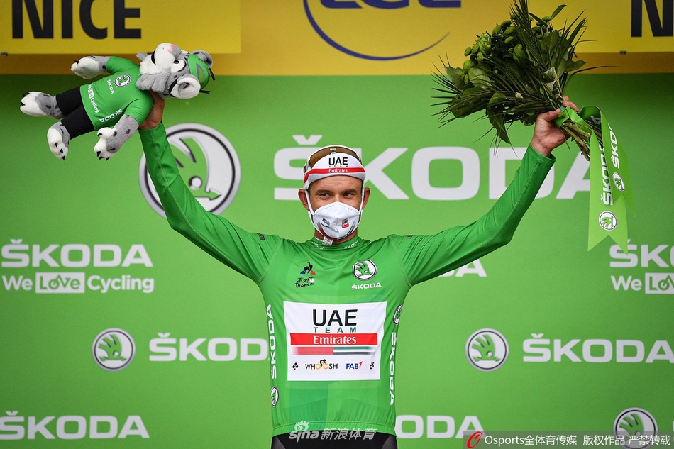 环法第1赛段：克里斯托弗夺冠