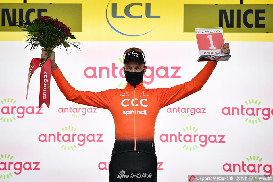 环法第1赛段：克里斯托弗夺冠