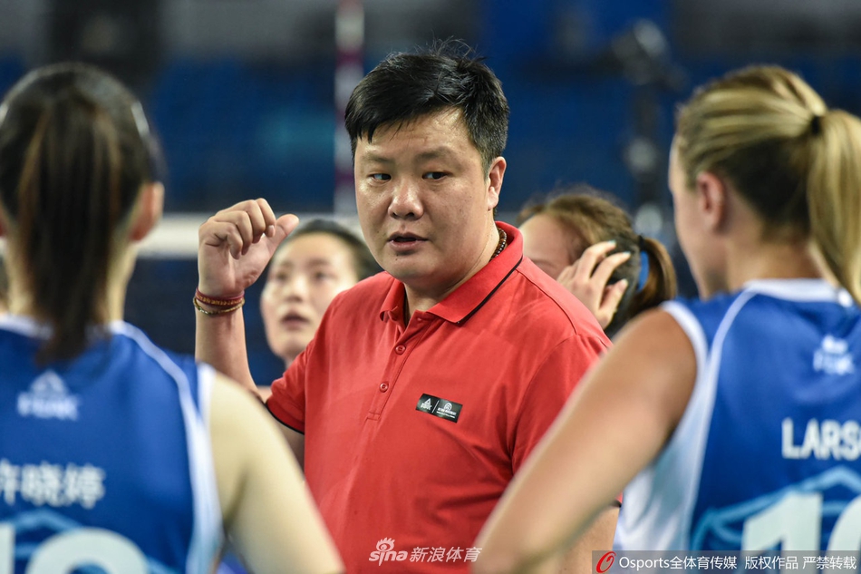 排超第二阶段上海女排3-0河北