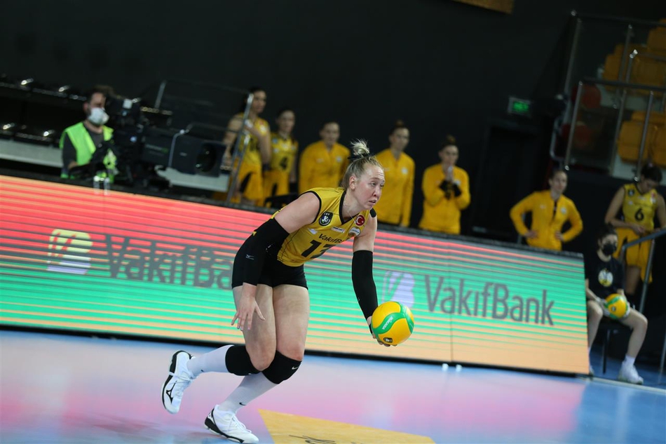 欧冠半决赛首回合瓦基弗遭逆转