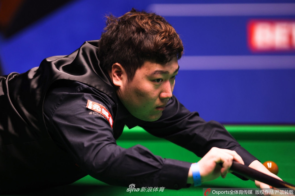 世锦赛首轮颜丙涛10-6古尔德