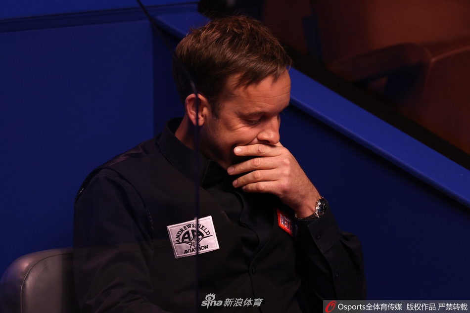 世锦赛首轮利索夫斯基10-9卡特