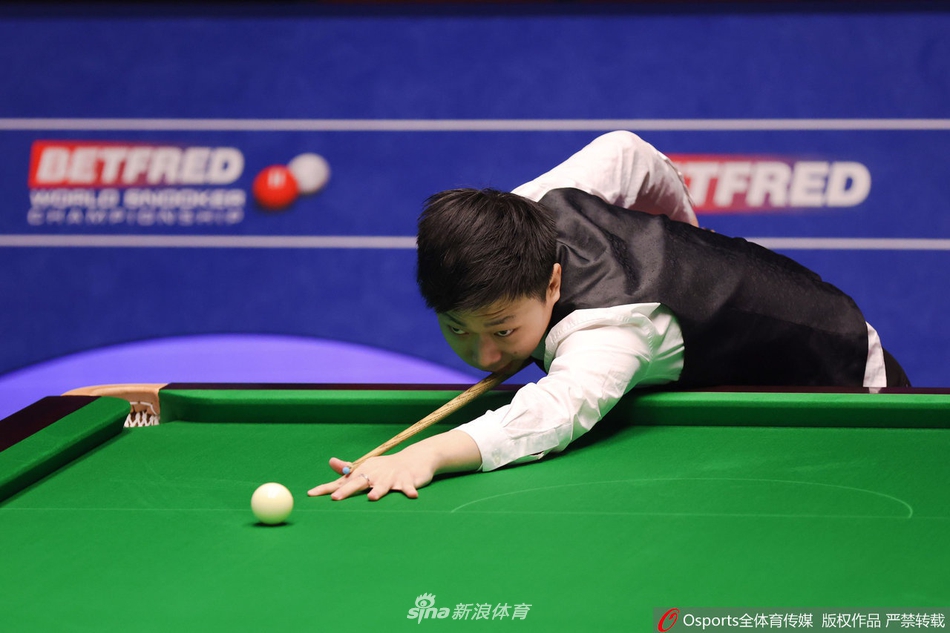 世锦赛首轮吕昊天2-10艾伦