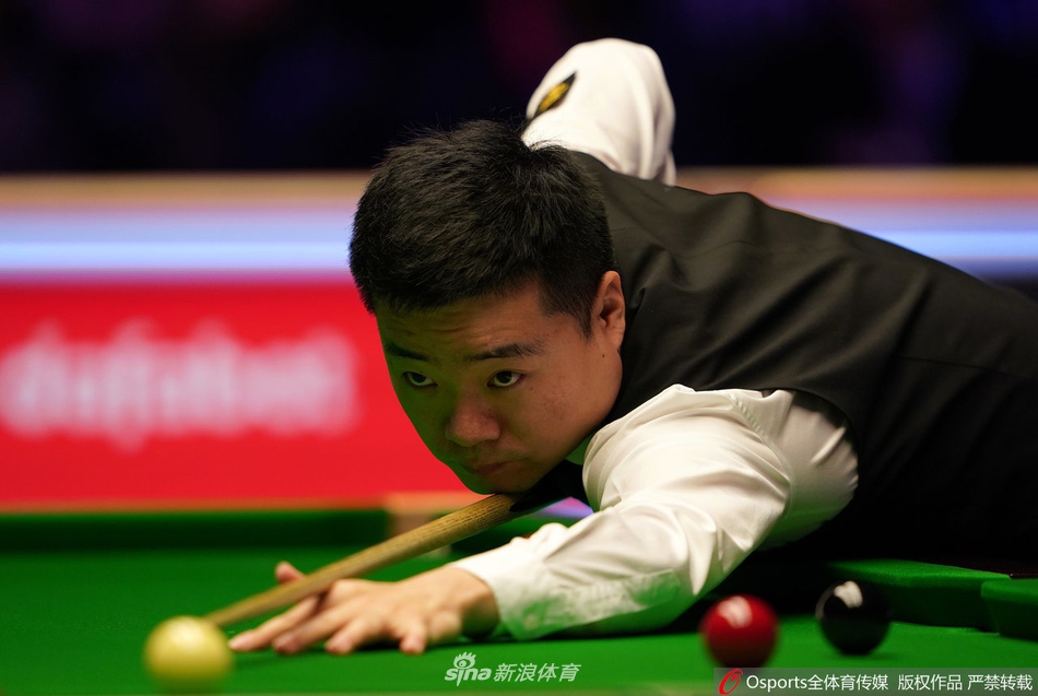 大师赛首轮丁俊晖3-6佩里