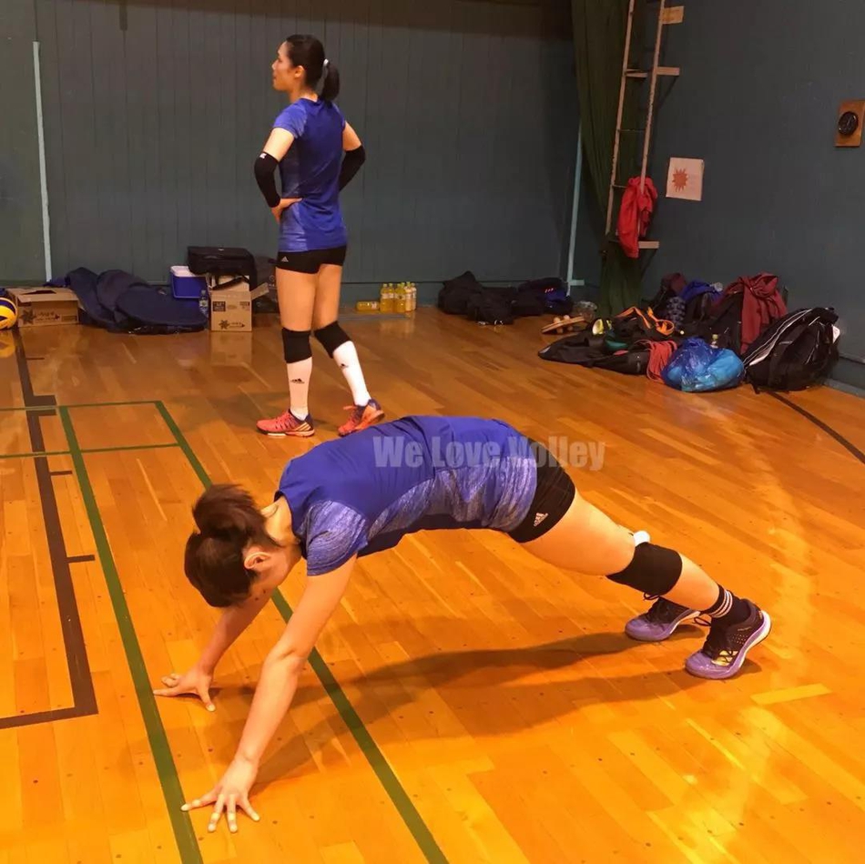 女排札幌第二天训练