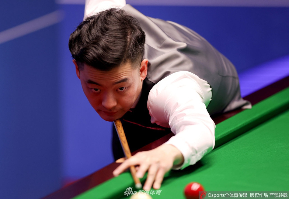 世锦赛首轮田鹏飞7-10希金斯