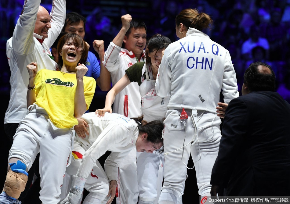 击剑世锦赛中国女重团体夺冠