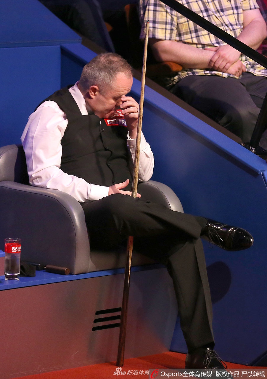 希金斯11-13落后吉尔伯托