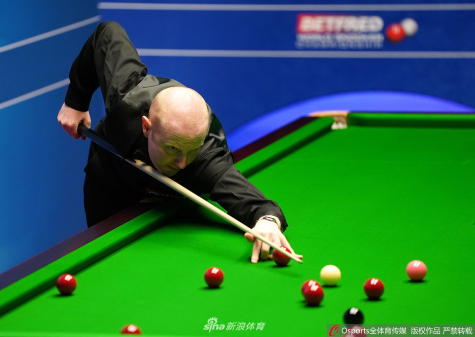 世锦赛宾汉姆13-12麦克吉尔