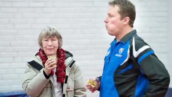 母亲节特刊乒乓球篇 丁宁酷似母亲