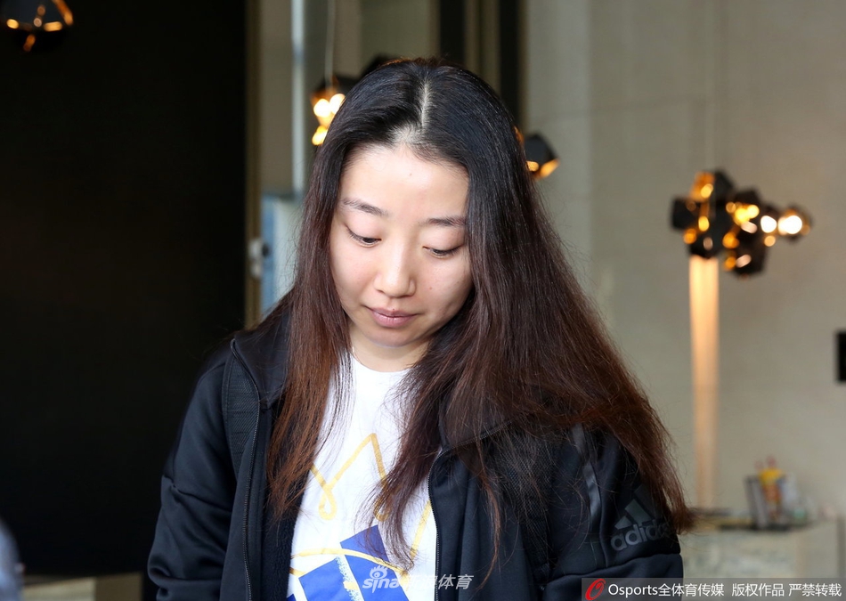 中国女排结束北仑集训回京