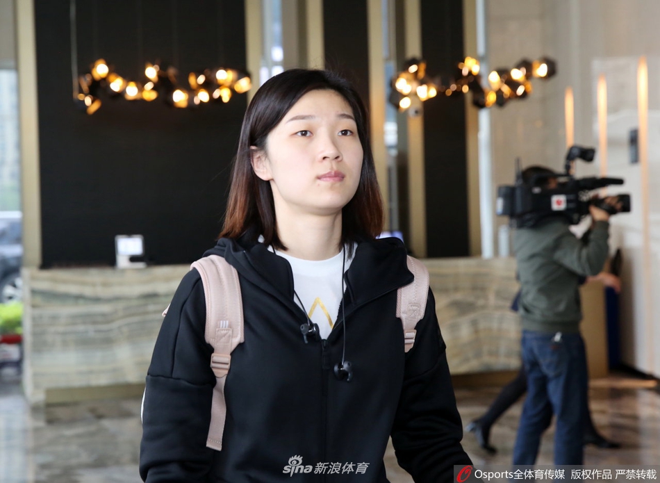 中国女排结束北仑集训回京