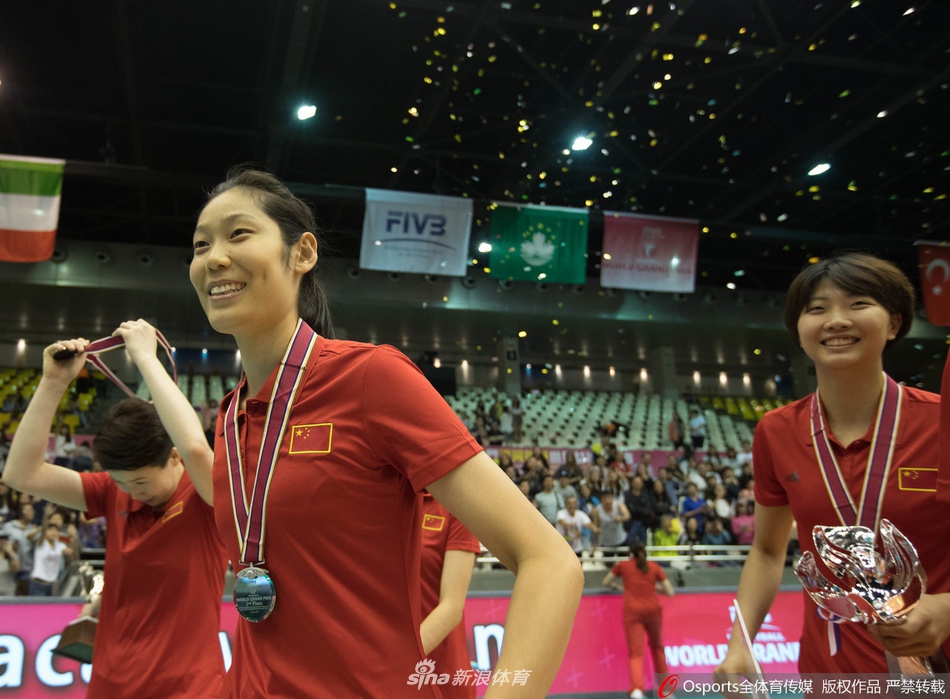 朱婷入围河南省全国先进工作者推荐名单