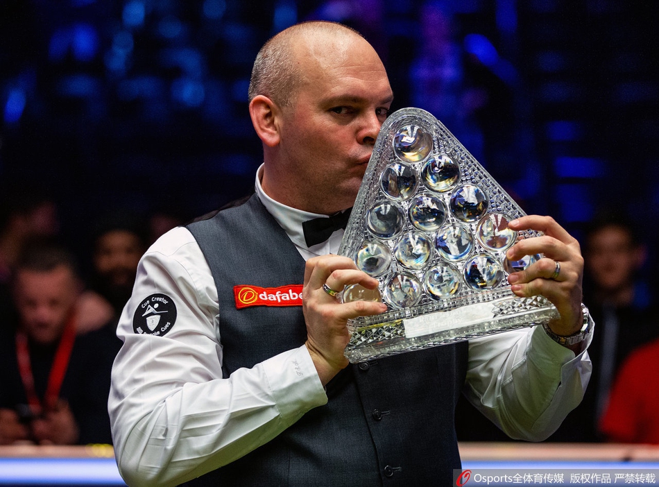 大师赛宾汉姆10-8卡特首次夺冠