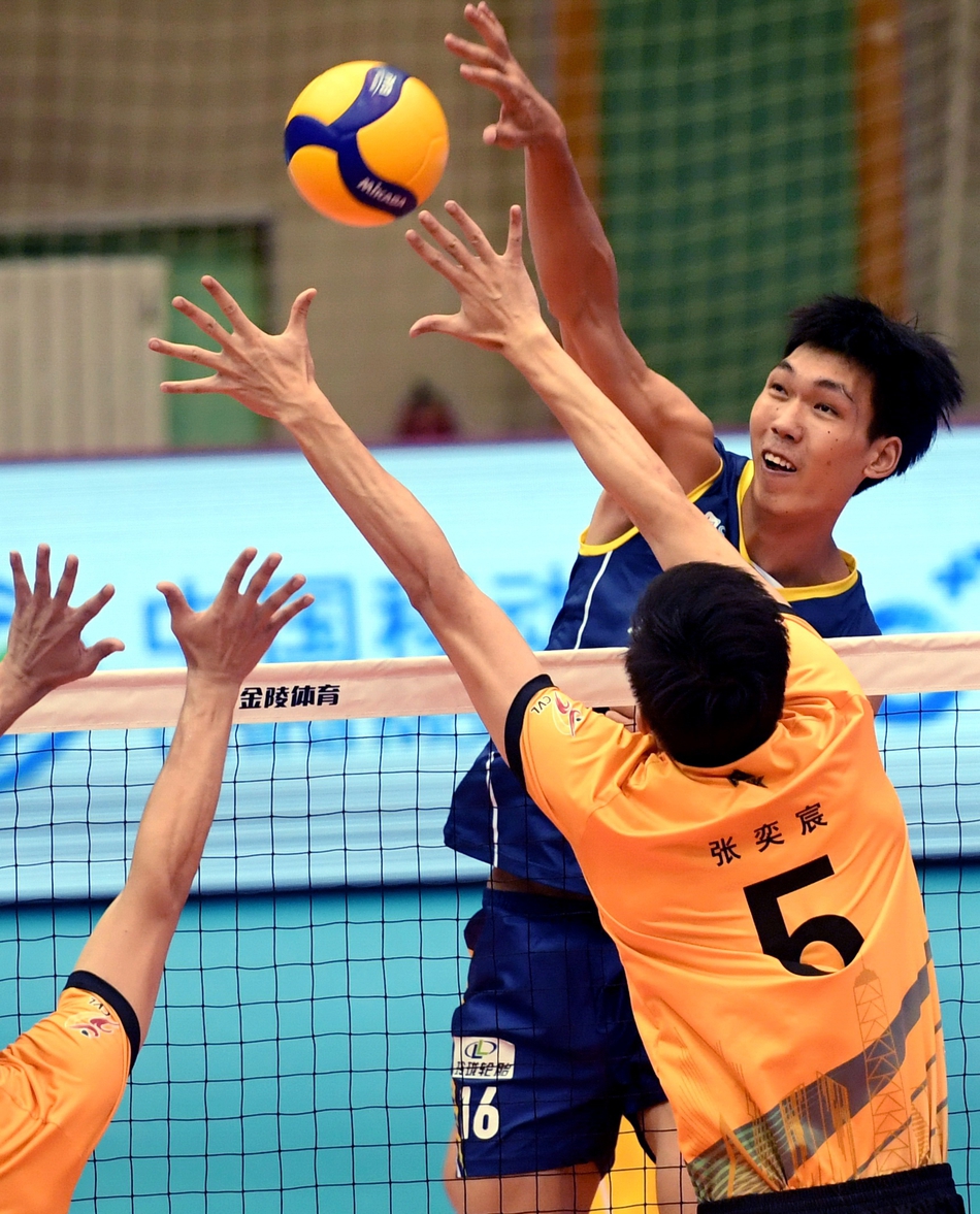 男排超级联赛：四川胜上海