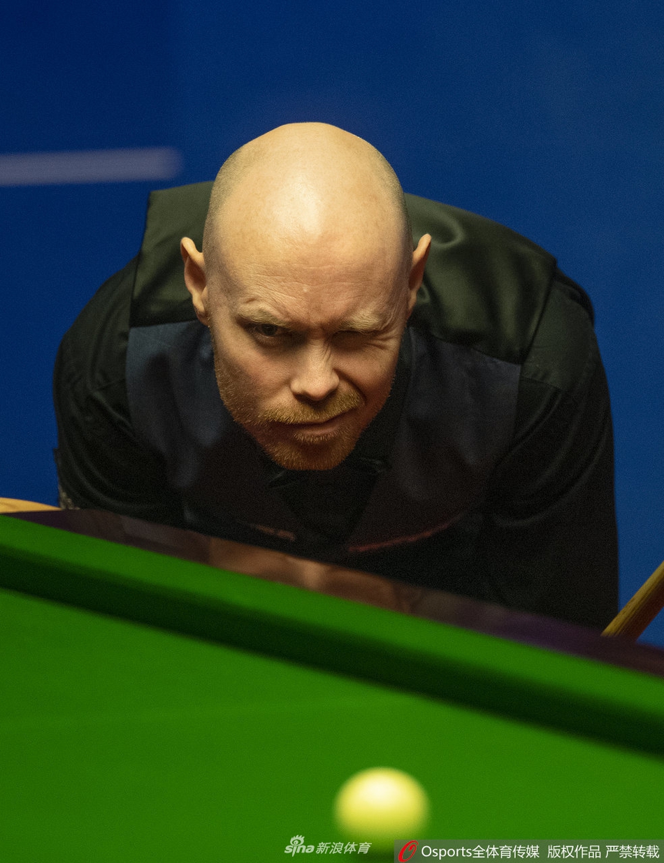 特鲁姆普17-11威尔逊进决赛