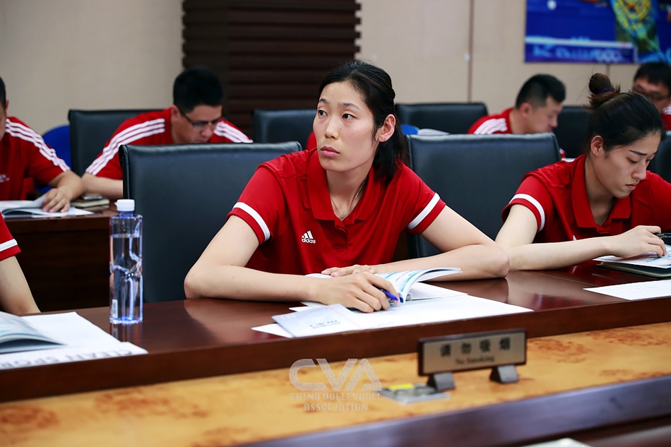 男女排进行反兴奋剂准入教育