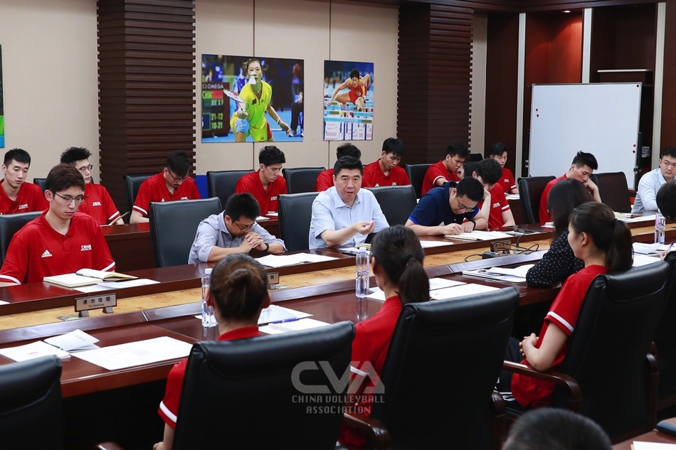 男女排进行反兴奋剂准入教育