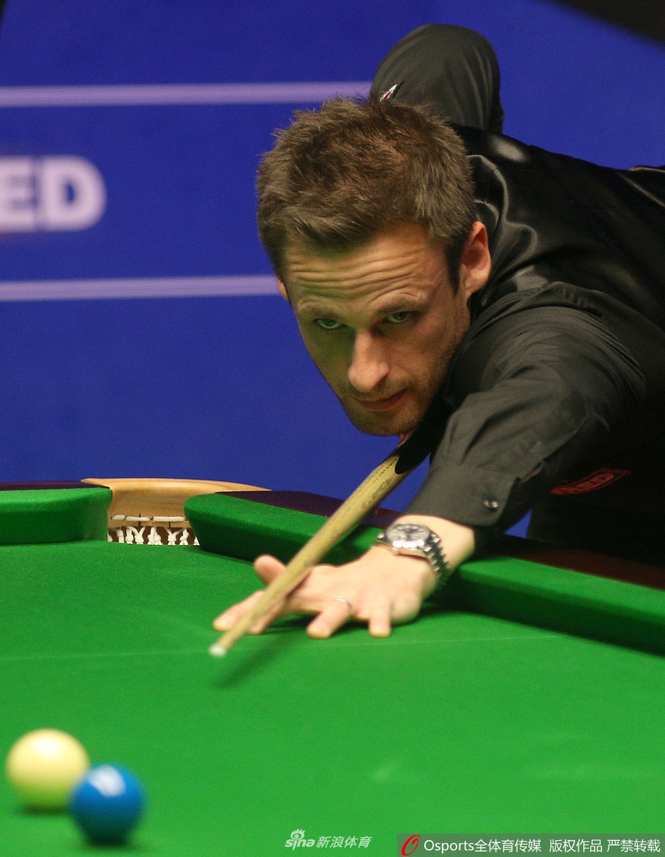 希金斯11-13落后吉尔伯托