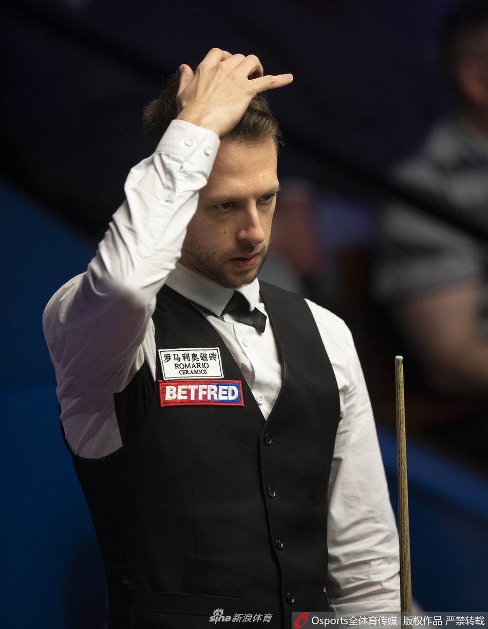 丁俊晖9-7领先特鲁姆普