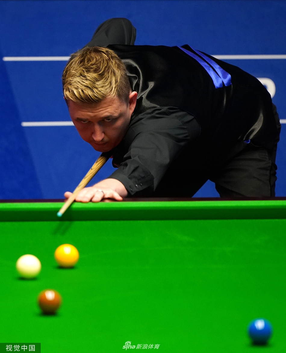 世锦赛罗伯逊暂8-8威尔逊