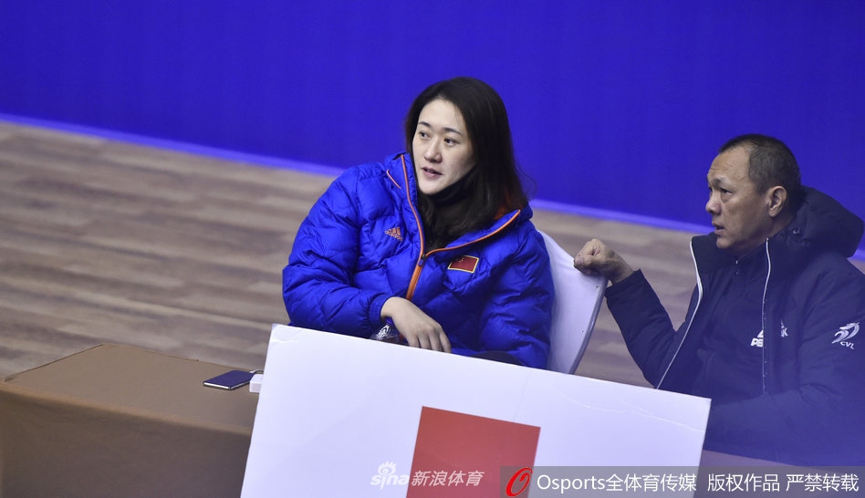 辽宁男排3-2河北男排刘亚男观战