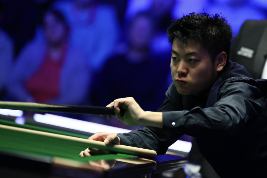 冠军联赛梁文博横扫塞尔比