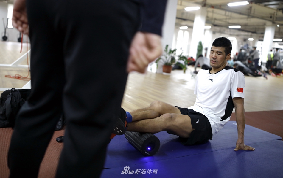 极限跑神陈盆滨跨界越野滑雪