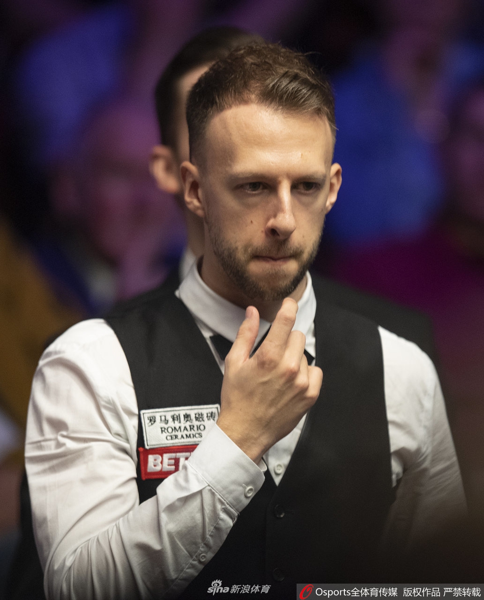 丁俊晖9-7领先特鲁姆普