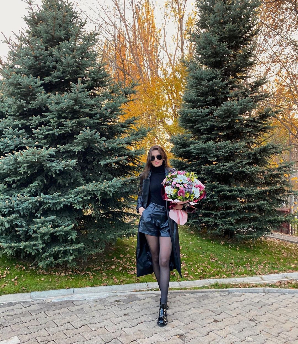 23岁排球女神靓丽写真