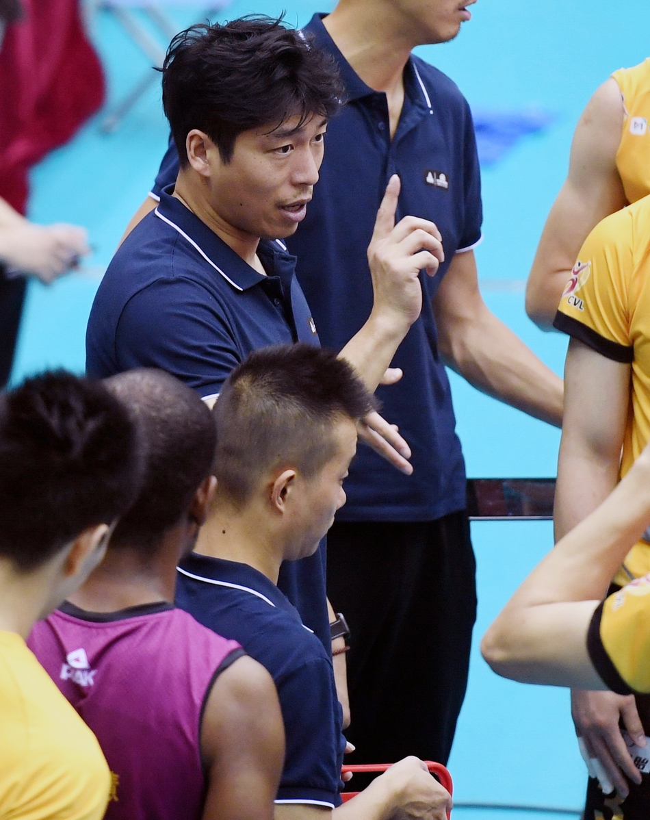 男排超级联赛：四川胜上海