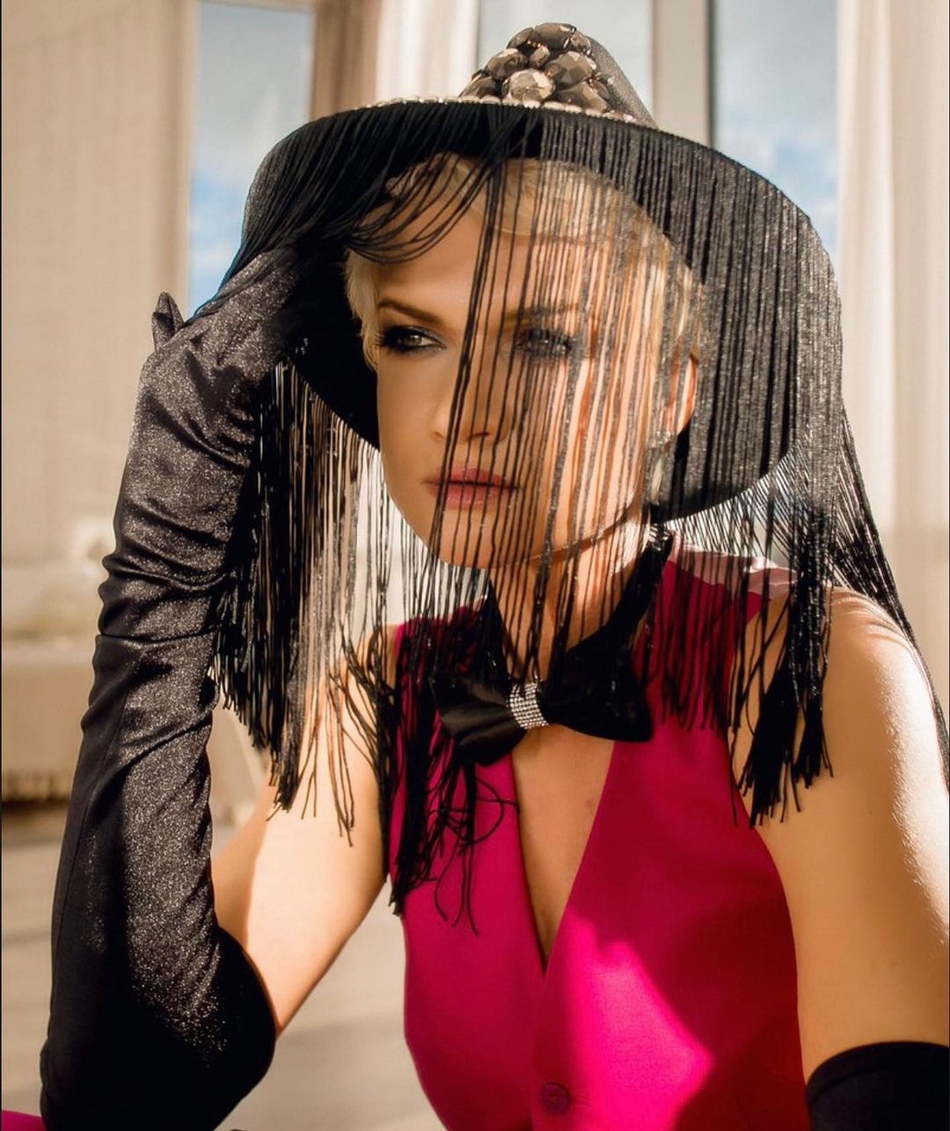 41岁体操女皇风采依旧顾盼生辉