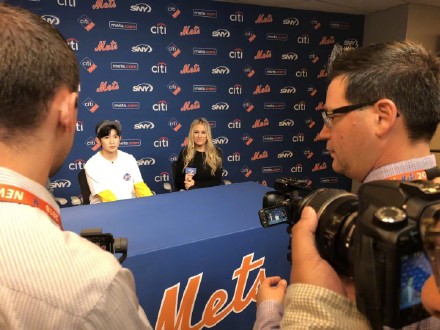 王源美职棒开球