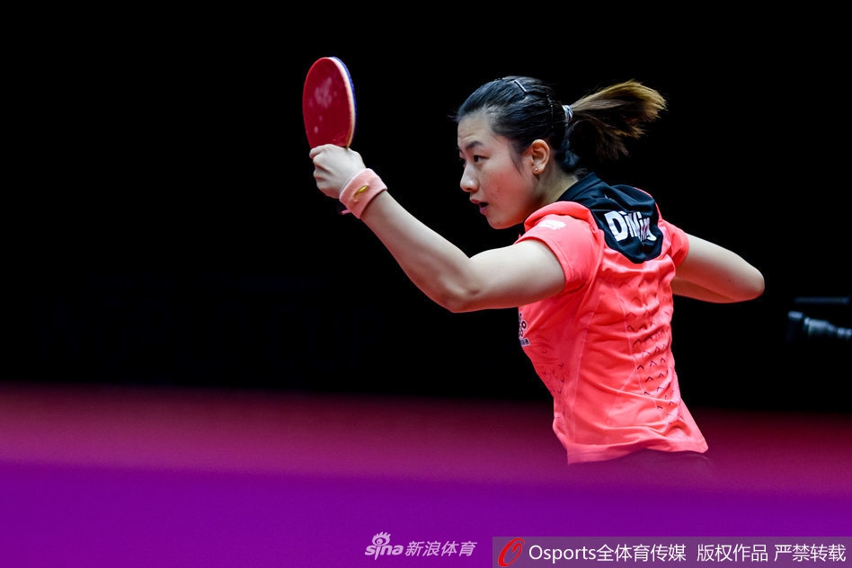 女乒世界杯丁宁4-0石川佳纯