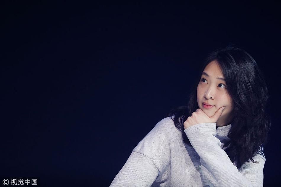 女神惠若琪身材不输超模