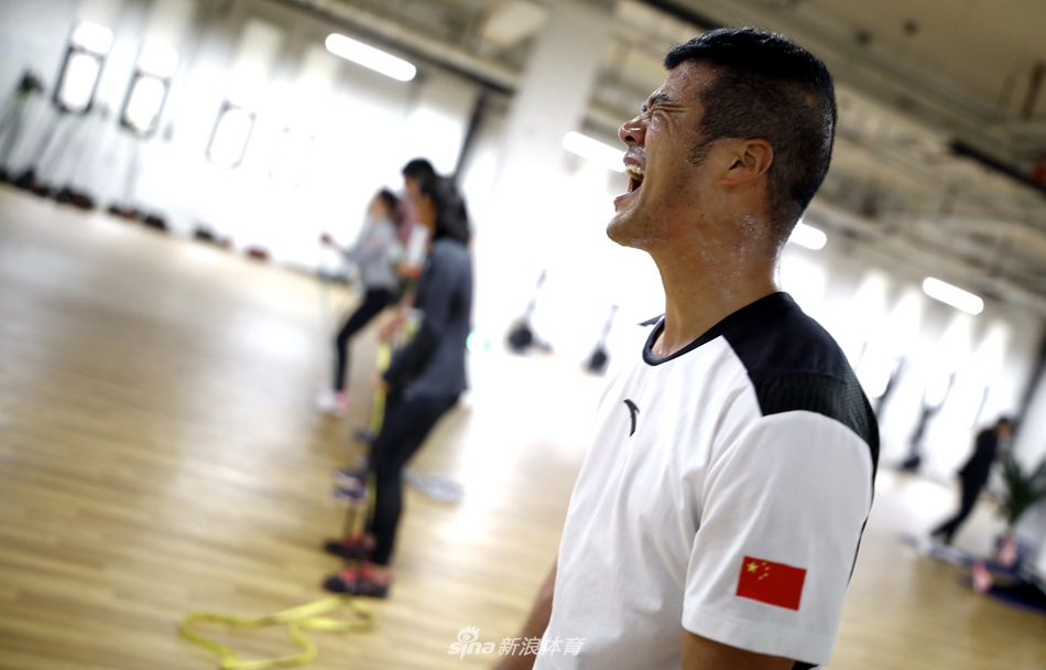 极限跑神陈盆滨跨界越野滑雪