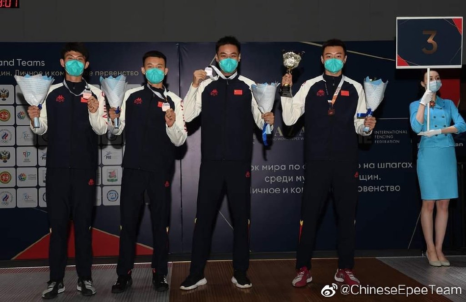 中国男女重剑世界杯获铜牌