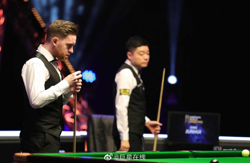 大奖赛首轮丁俊晖4-0杰克-琼斯