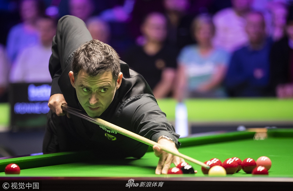 英锦赛第3轮奥沙利文6-0周跃龙