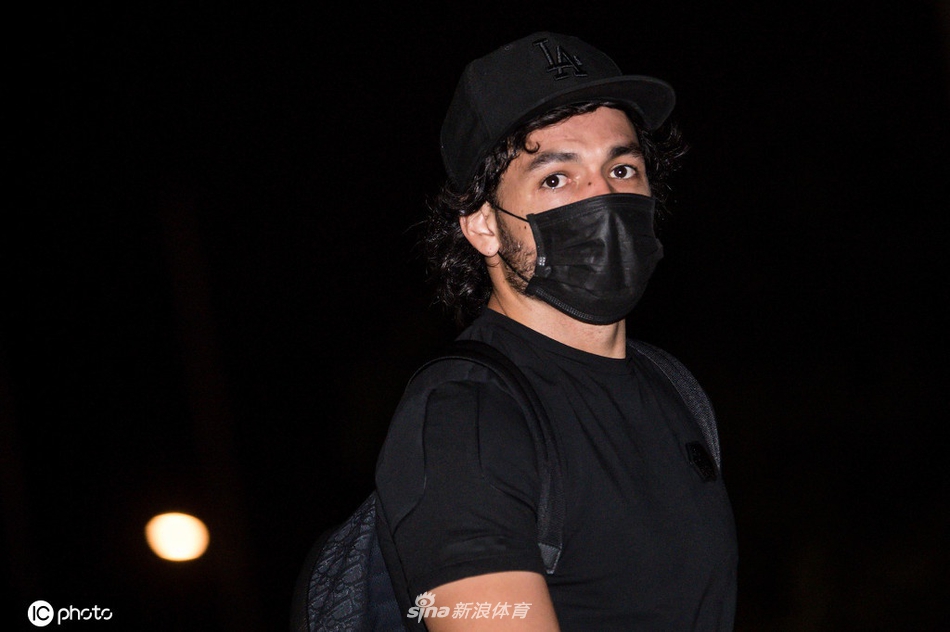 高拉特随华夏抵达苏州赛区驻地