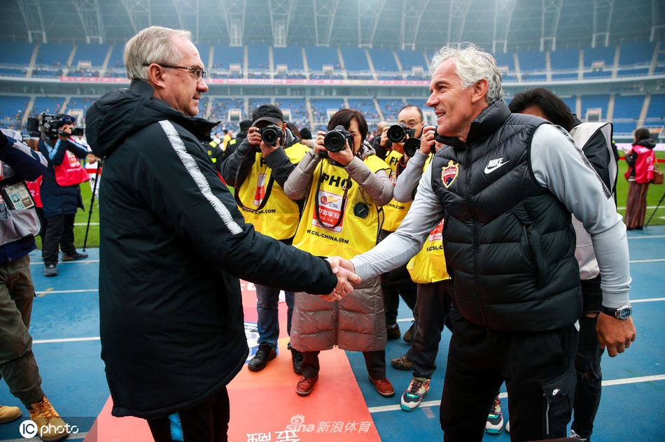 施蒂利克与多纳多尼