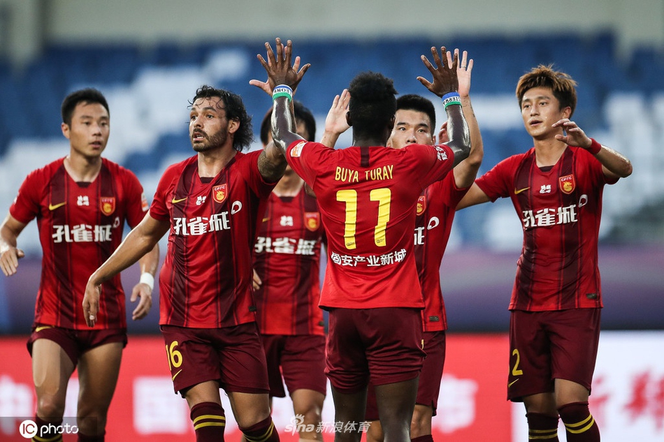 华夏庆祝图雷进球