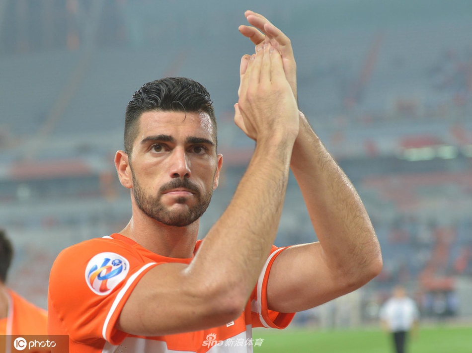 再见意大利炮!佩莱鲁能生涯经典瞬间